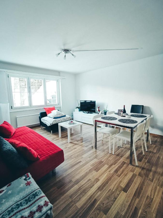 Apartment 4p *